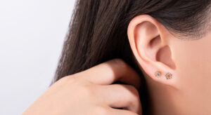 Content_Ear-With-Hand-1-1540x840-1-scaled